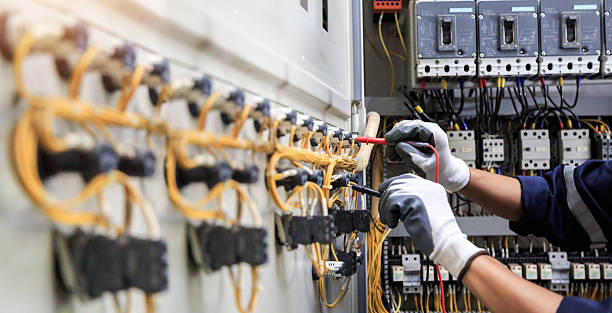 Professional Electrician technician working in Madison, SD